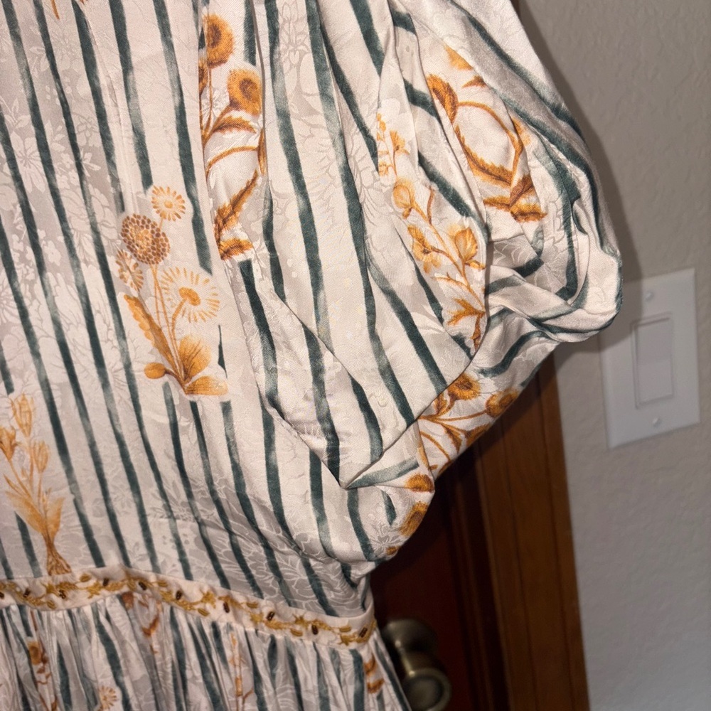 Agua Bendita Strip Floral Maxi Dress Short Sleeve Cream Green Size Small NWT - Picture 9 of 16
